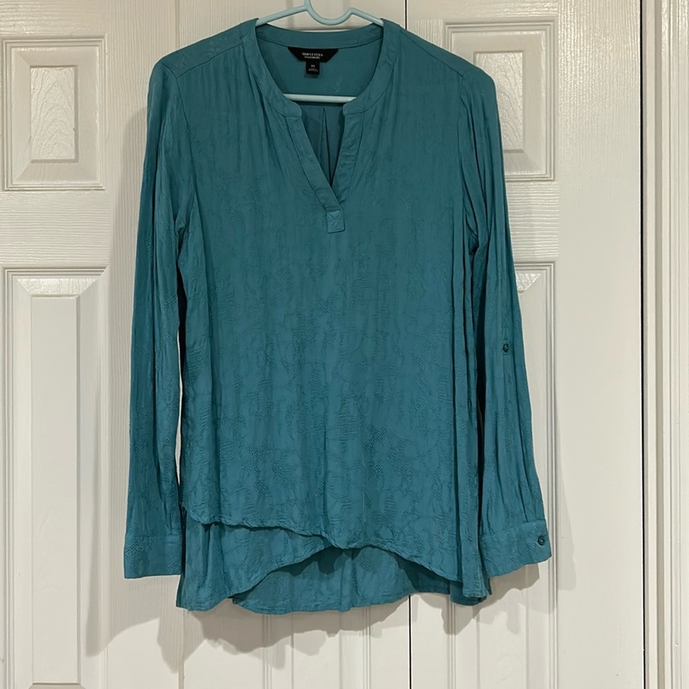 Simply Vera Vera wang turquoise blouse long sleeve, 3/4 length